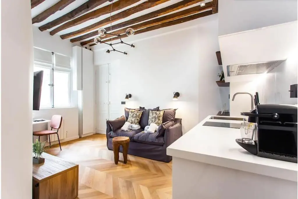 Central Studio Tronchet Paris
